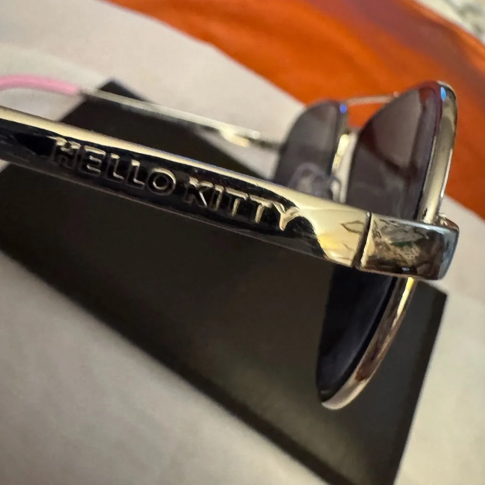 Sanrio Hello Kitty Sunglasses - Pre-loved EUC like new with unbranded pouch